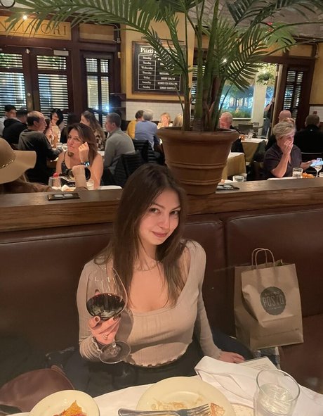 Elena Lukin estrella imágenes