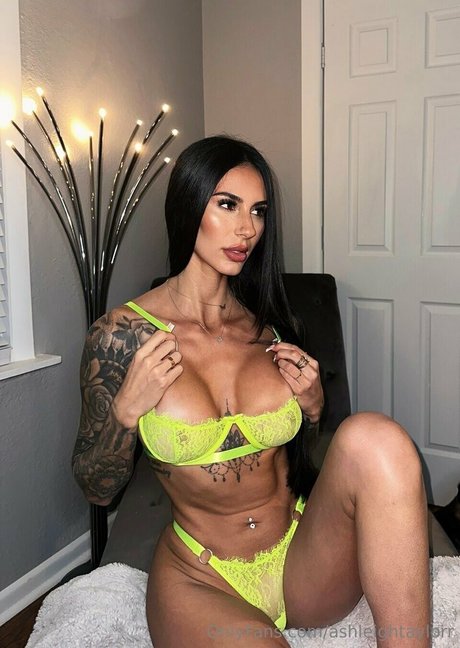 Ashleightaylorr model porn pictures