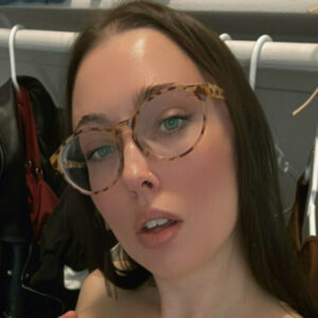 Danielle Lancaster model best picture
