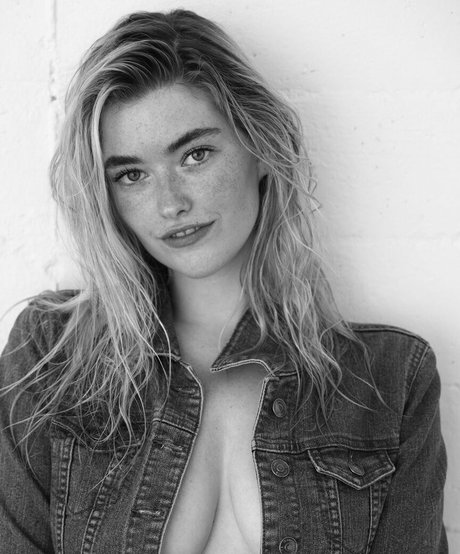 Carlie Whalen modelo caliente imagen