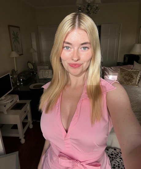 Carlie Whalen pornstar adult pic
