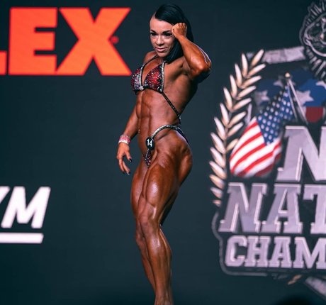 Anjie actrice de nus images