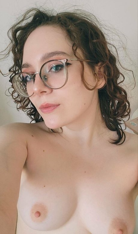 alicenudes actrice de grande qualité images