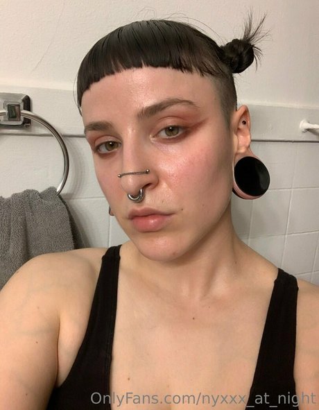 nyxxx at night modèle img