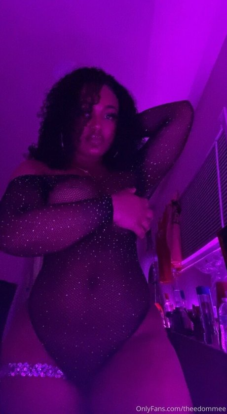 theedommee estrella porno superior fotos