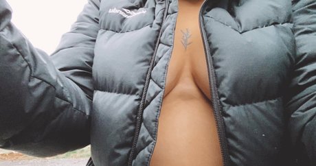 Hannah Buethke étoile nue galeries