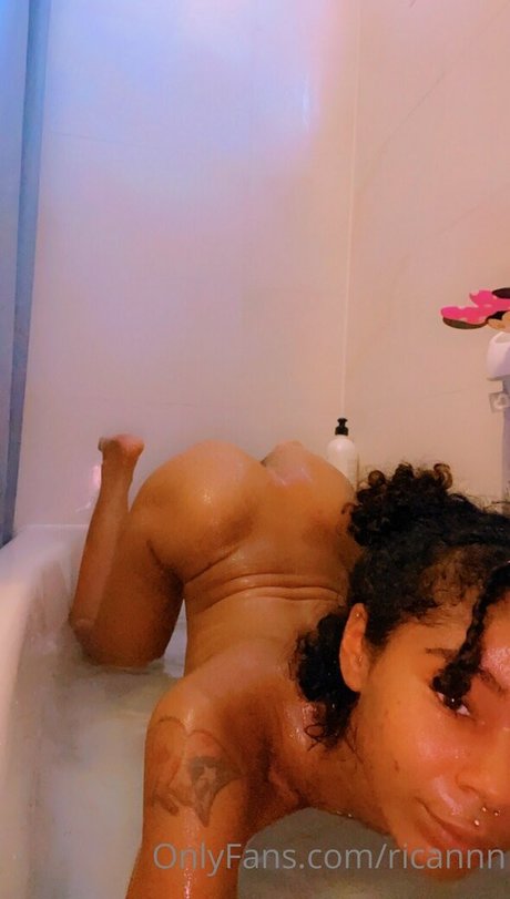 ricannn modelo exclusivo galerías