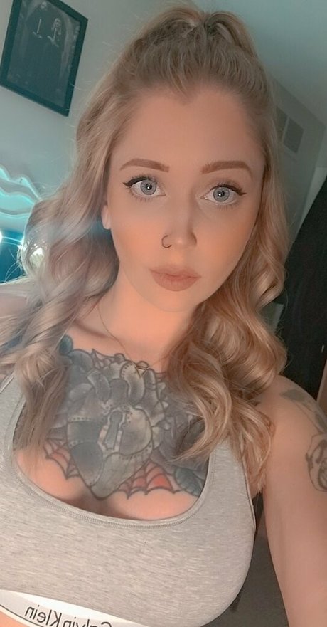 iamlydiafoxx pornstar art images