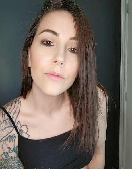 petite slut onlyfans xxx photo