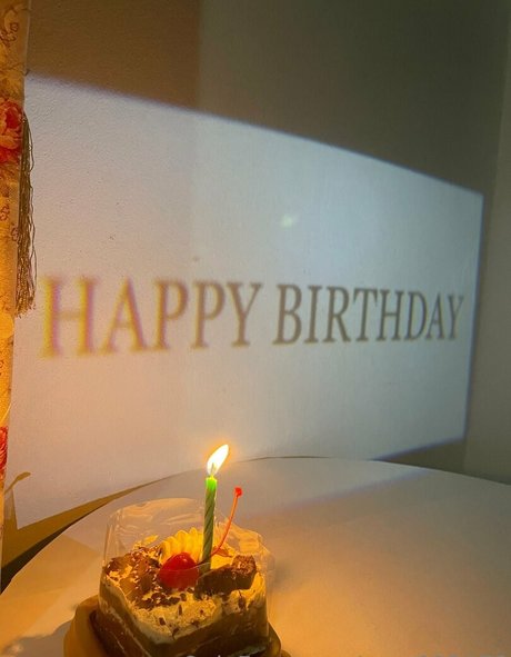 nam093178 actrice adulte images