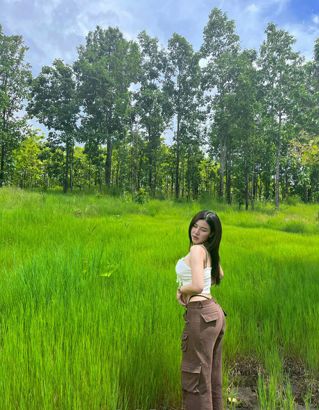 nam093178 hermosa actriz fotos