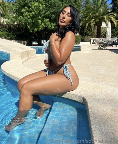 Sophie Kasaei erotic pornstar gallery