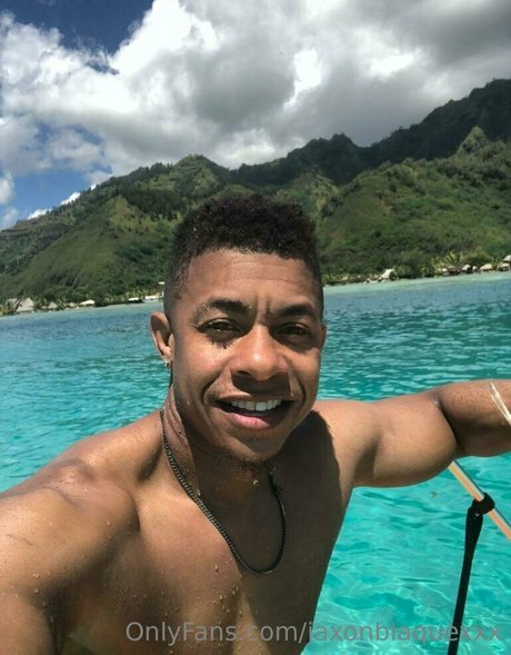 jaxonblaquexxx buena estrella porno fotos