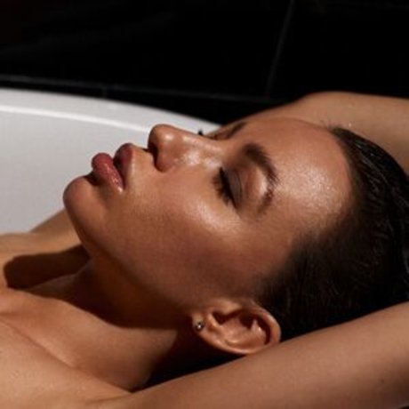 Eleonora Nedova estrella porno en alta definición galería