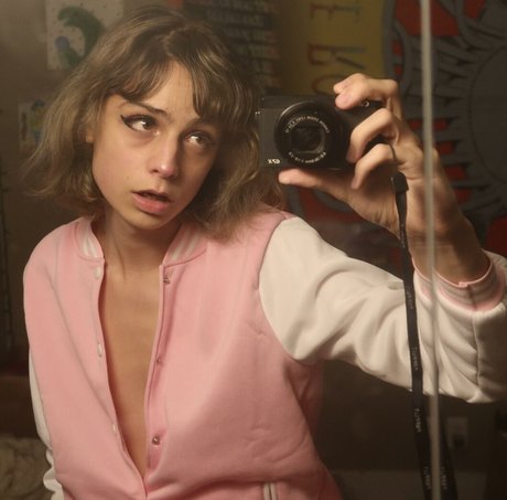 Cd Bell modelo hermosa imágenes