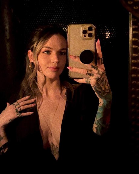 ohioliz hermosa actriz galerías