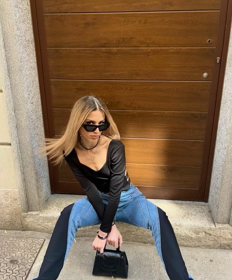 Klea Brahimi pornstar nice img