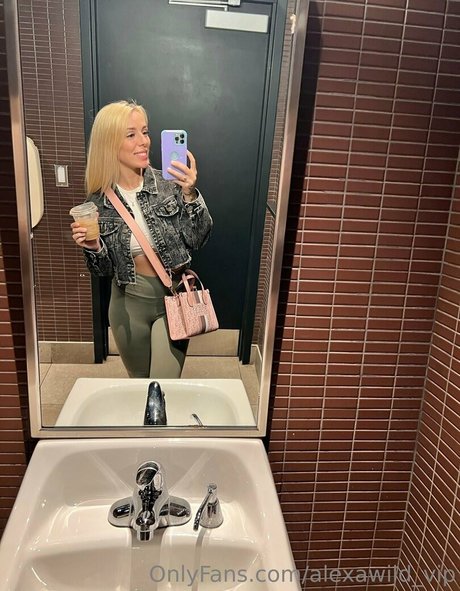 alexawild vip model porn pictures