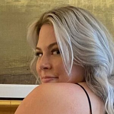 nakedgirloninternet modèle sexy galerie