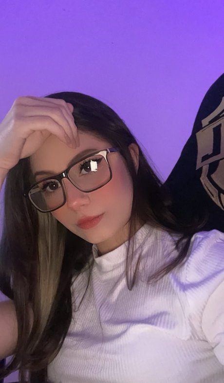 Ingrid Larissa estrella porno de arte imagen