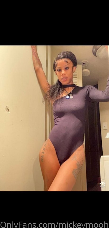 mickeymooh estrella porno perfecta imágenes