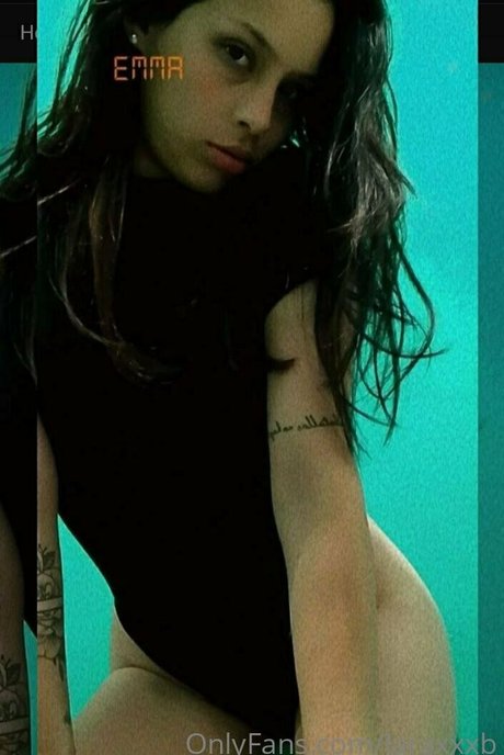 laraxxxb star pornographique img