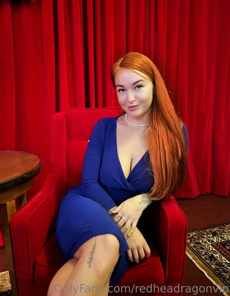 redheadragonvip modelo erótico galería