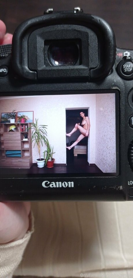sasha simple naked actress images