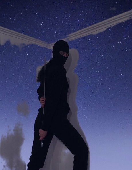 sasha simple actrice exclusive photos