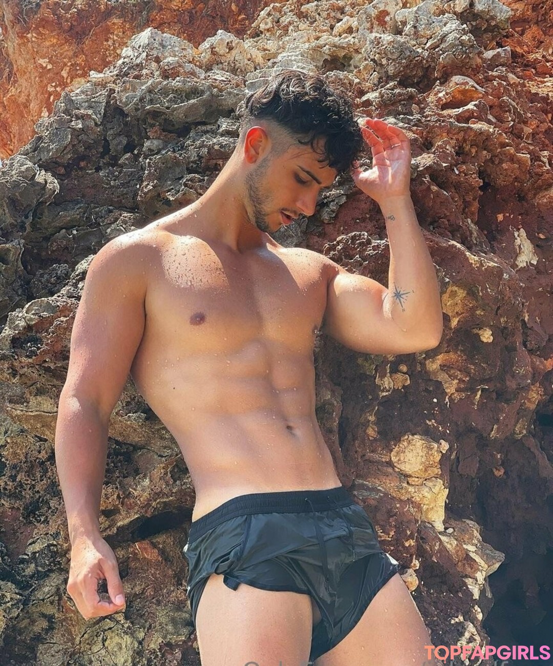 exoticboyfree actrice libre des photos