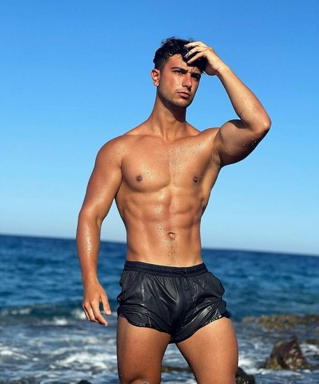 exoticboyfree star du porno nue photo