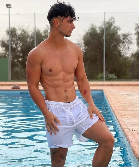 exoticboyfree modelo desnuda foto