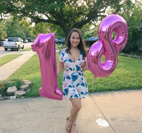 Ellie Johnston desnudos estrella archivo