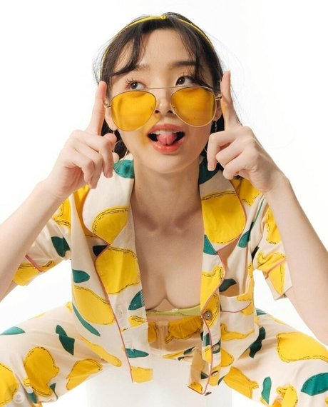 Nayoung Kim actriz exclusiva galerías