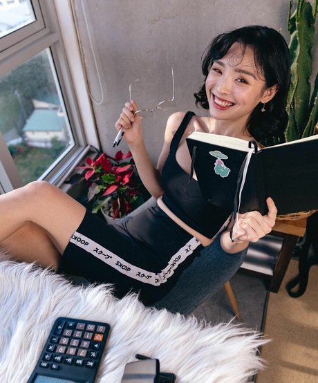 Nayoung Kim model pornographic pictures