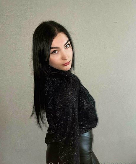 dina 69 modèle érotique galerie