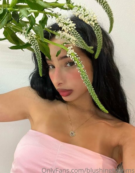 blushingblooms star du porno sympa img