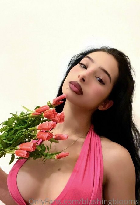 blushingblooms actriz adulta imágenes