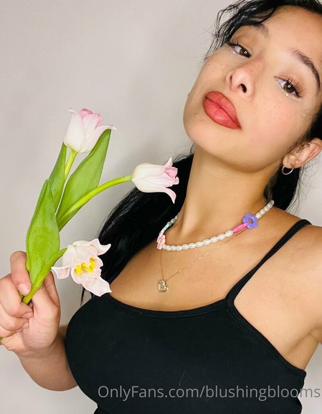 blushingblooms actriz de alta calidad imagen