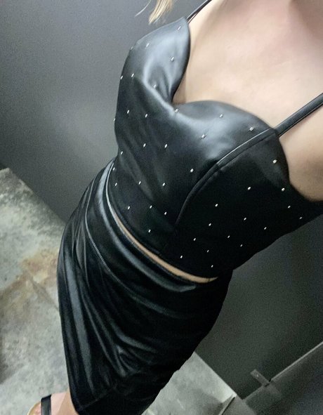 clever belle5 sexo modelo archivo