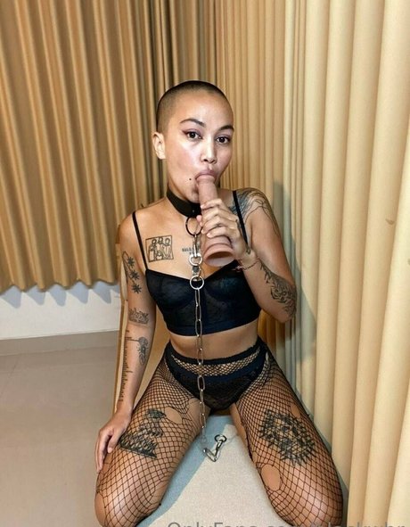 mystery666girl actrice libre des photos