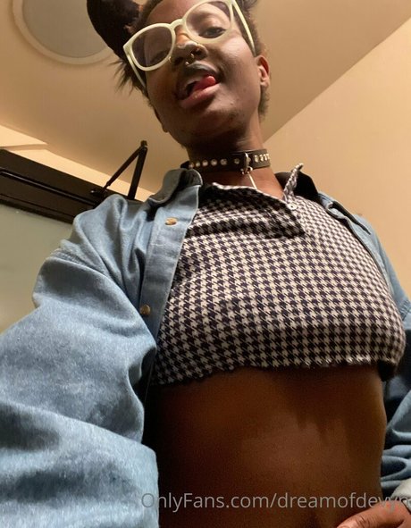 dreamofdevyn pornstar hd picture