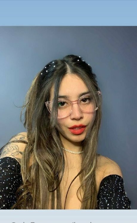 baabyqueenn estrella adulta foto