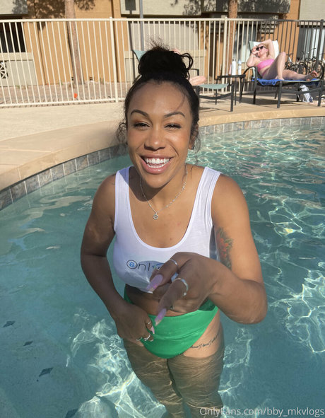 thatonegirlmikeyvlogs Miniatura