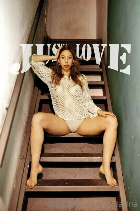 giolatina modèle adulte galeries