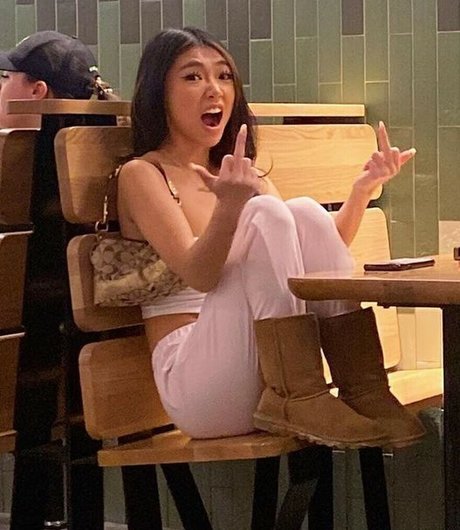 sandydianabang actrice érotique galeries