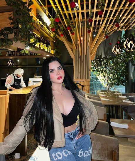 sofiabrano sexy pornstar img