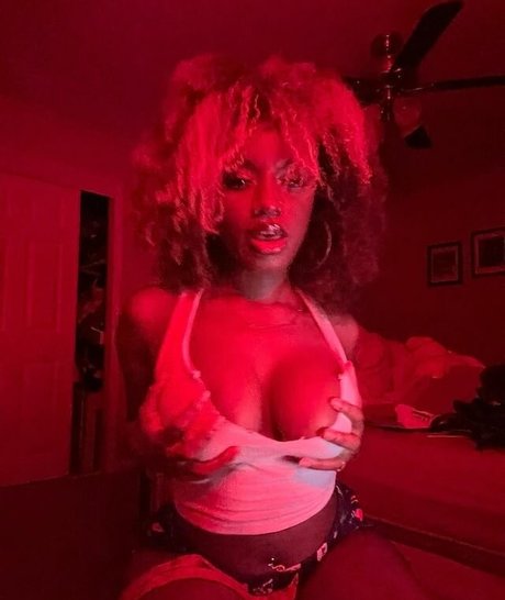 xo rocky ox7 estrella porno gratis imagen