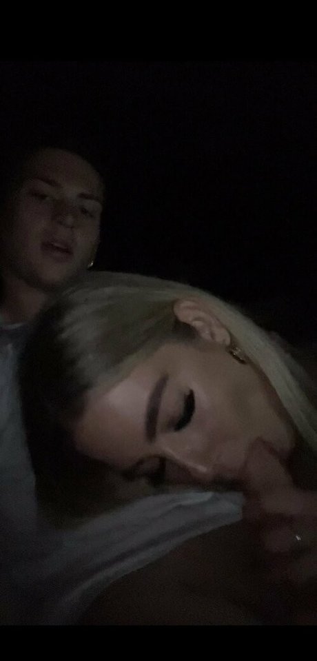 Tameeka modèle xxx galeries