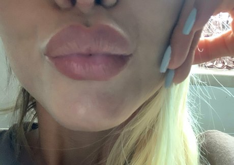 julianawantsromeo modelo sexual archivo